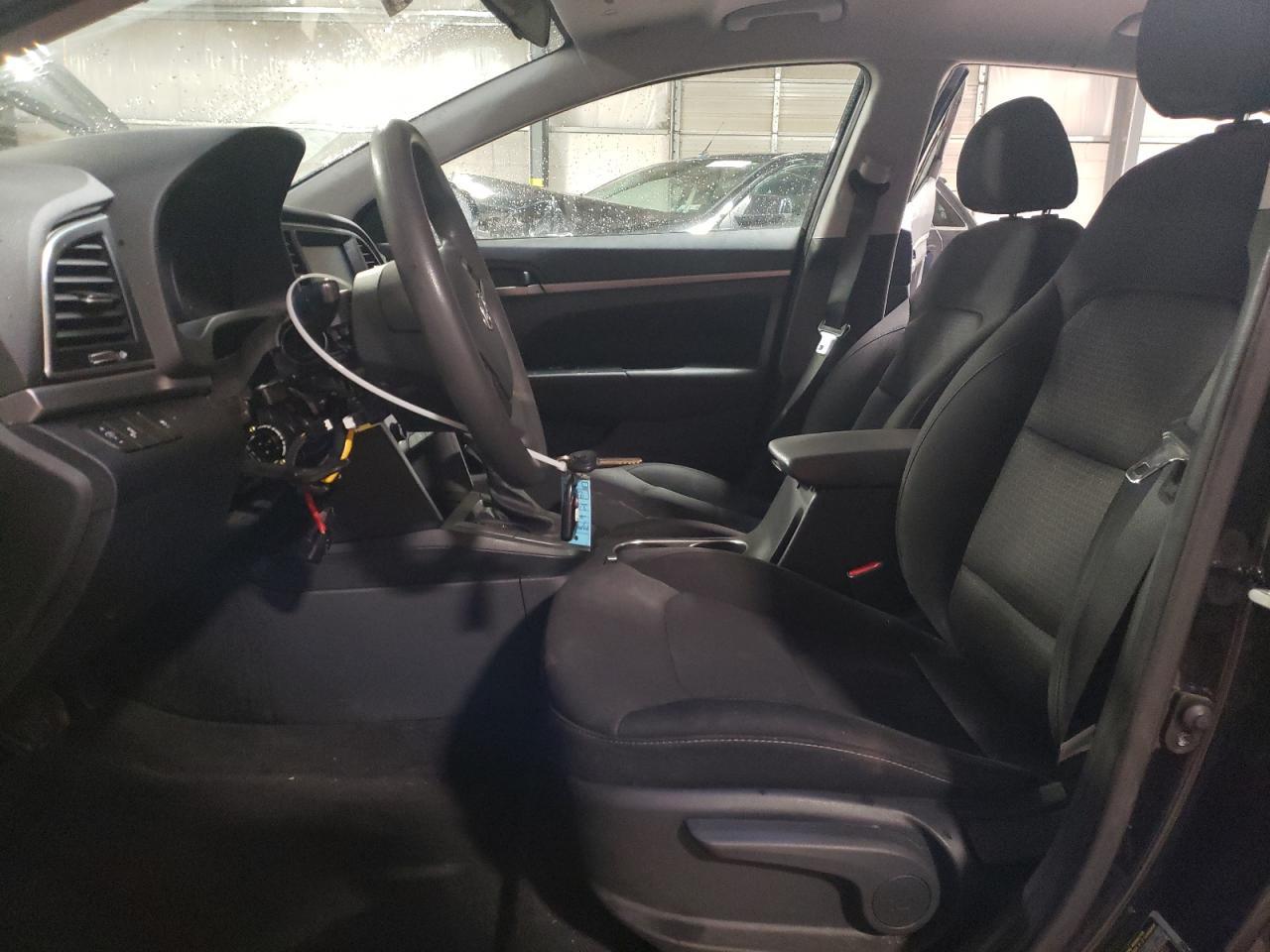 2018 HYUNDAI ELANTRA SE - Image 7
