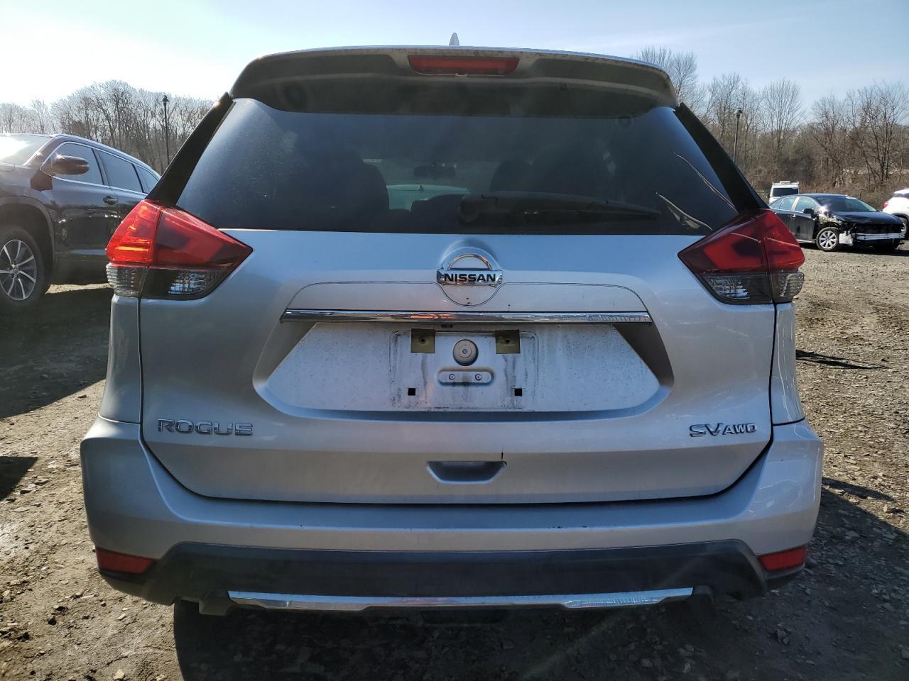2017 NISSAN ROGUE S - Фото 6