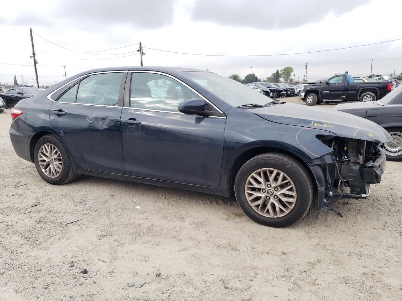 2016 TOYOTA CAMRY LE - Фото 4