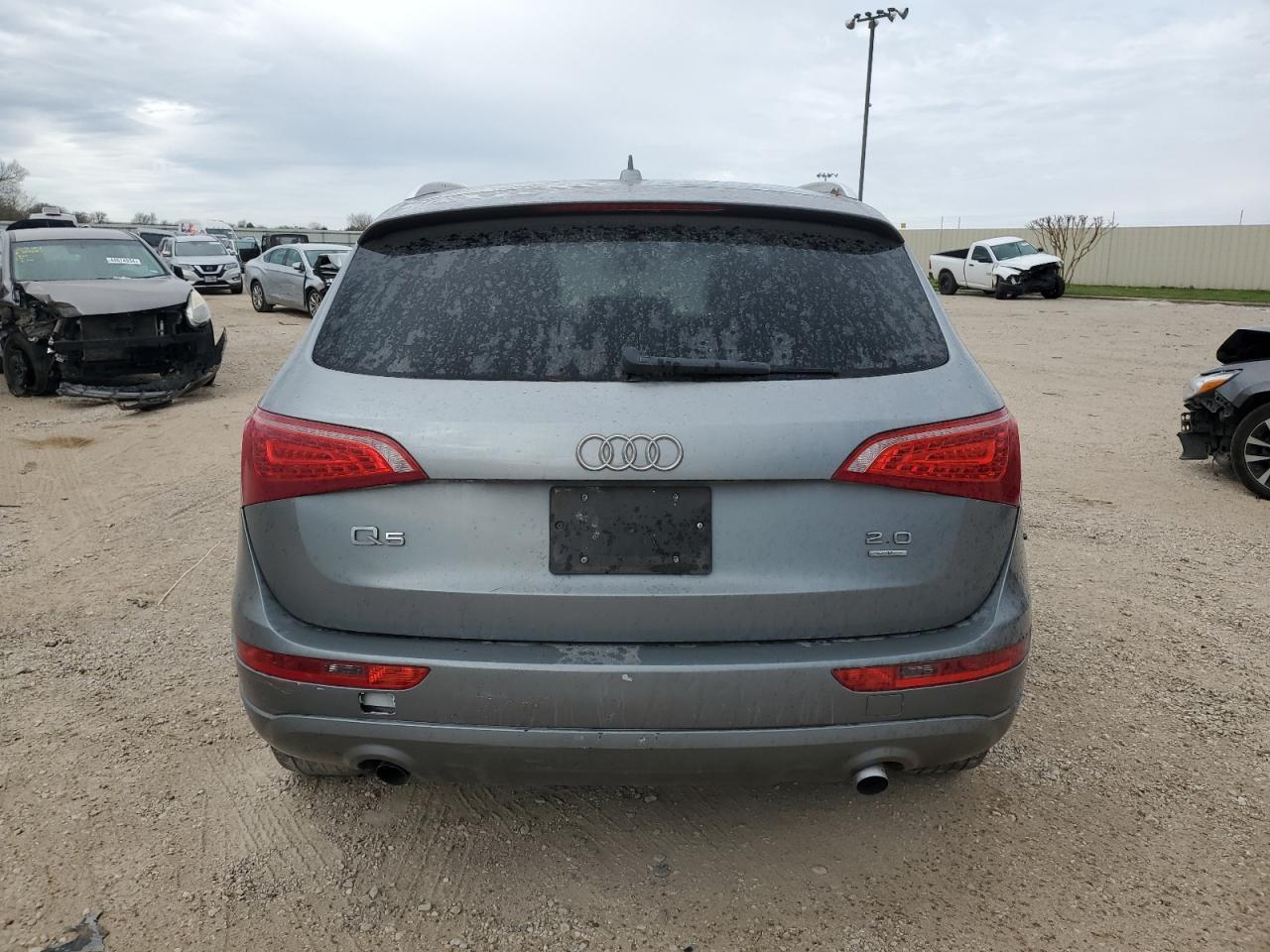 2011 AUDI Q5 PREMIUM - Image 6