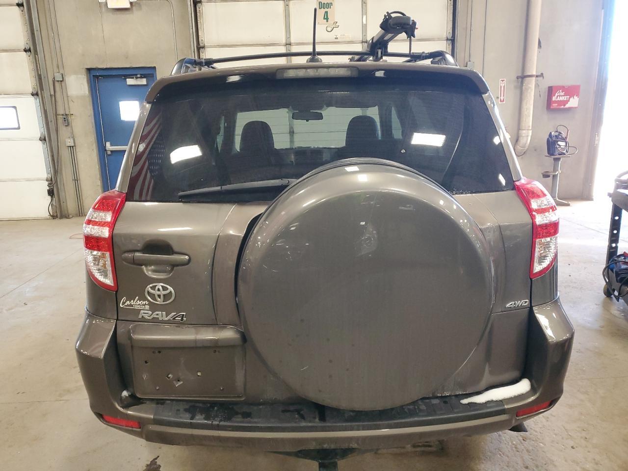 2011 TOYOTA RAV4 - Image 6