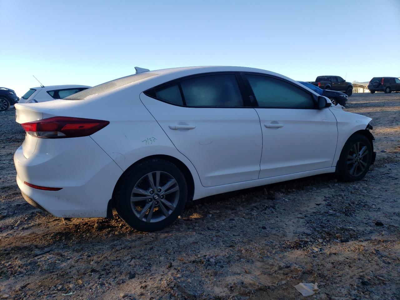 2017 HYUNDAI ELANTRA SE - Фото 3