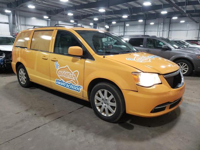 2013 Chrysler Town & Country Touring - Image 4