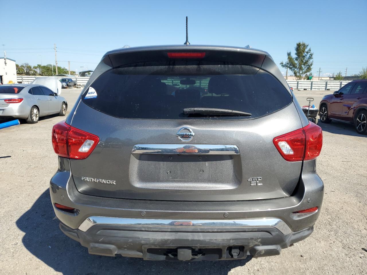 2018 NISSAN PATHFINDER - Фото 6