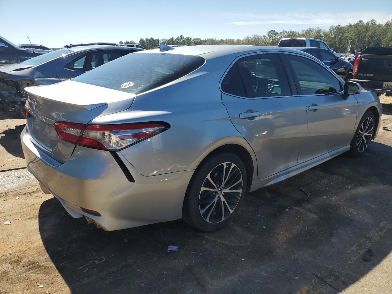 2019 TOYOTA CAMRY L - Image 3