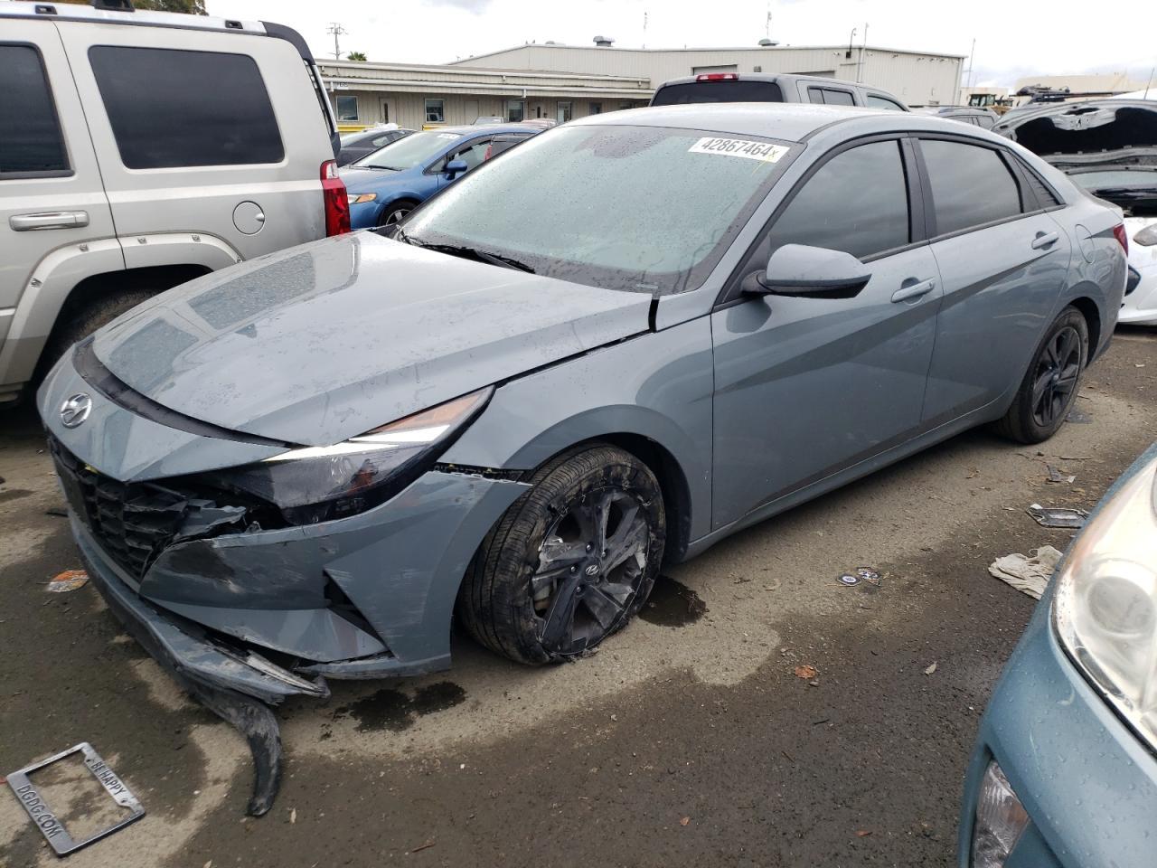 2022 HYUNDAI ELANTRA SE