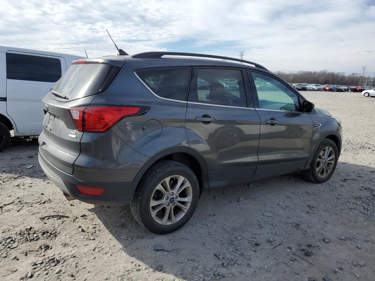 2019 FORD ESCAPE SEL - Фото 3