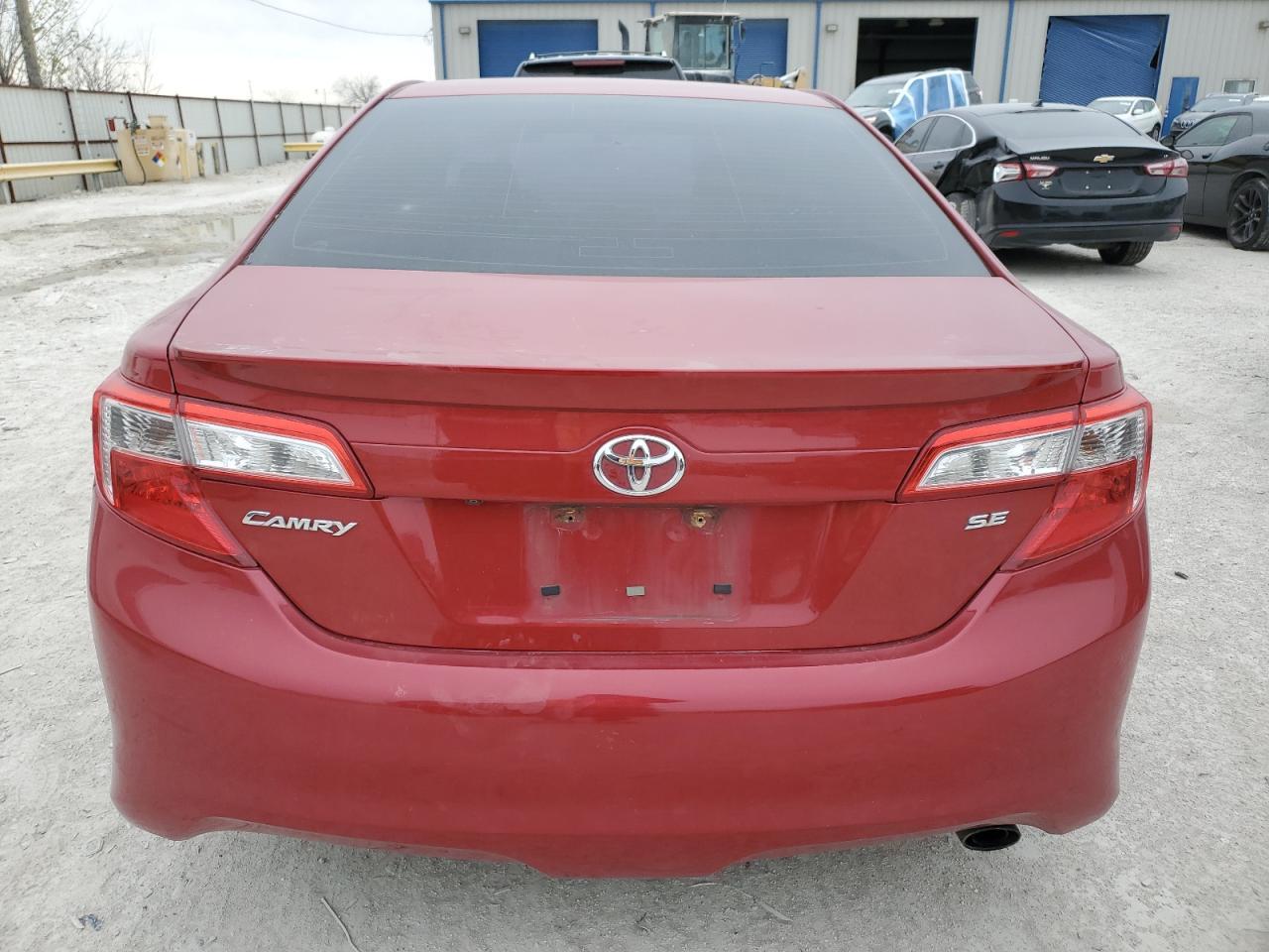 2014 TOYOTA CAMRY L - Image 6