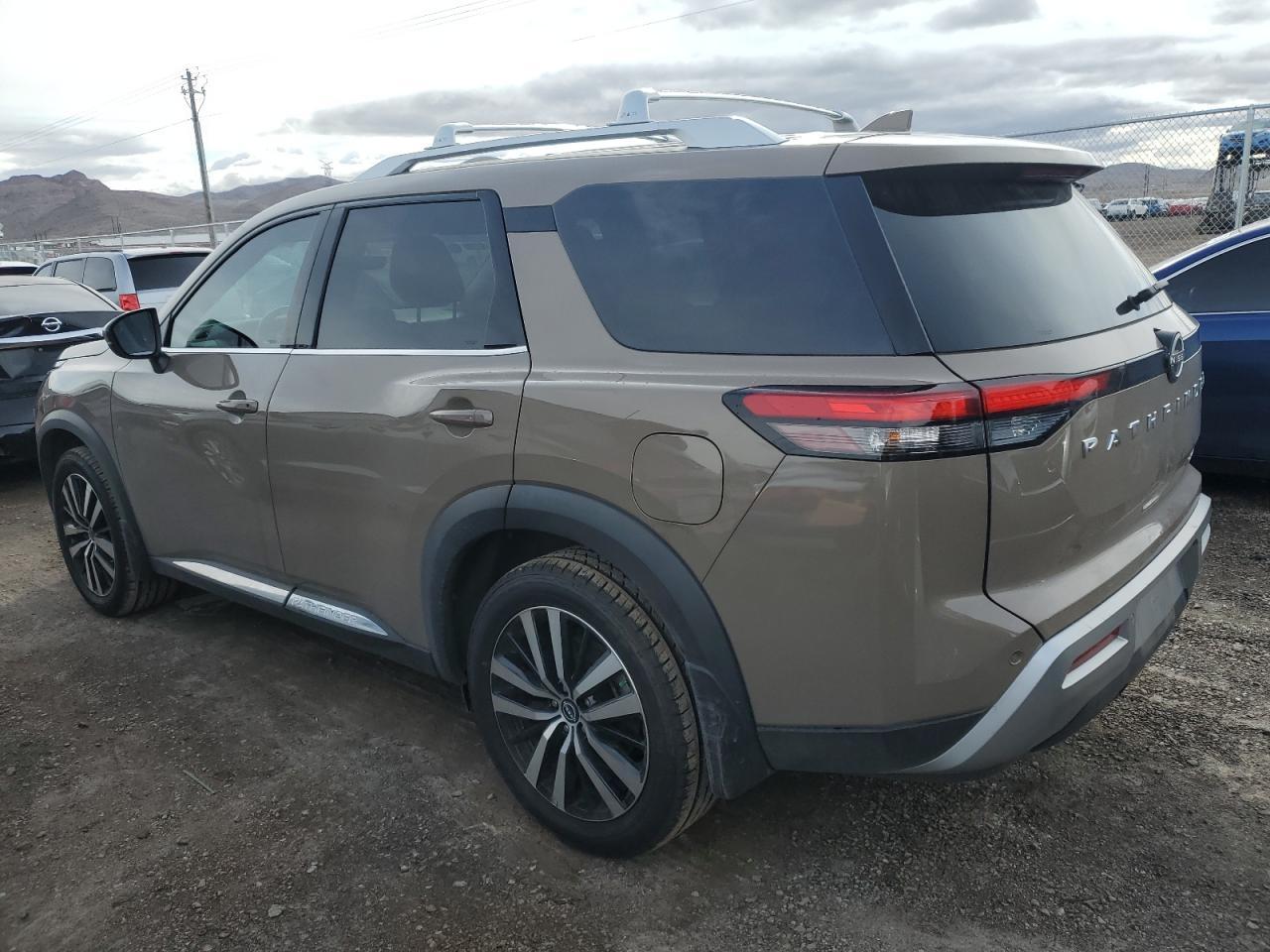 2023 NISSAN PATHFINDER - Image 2