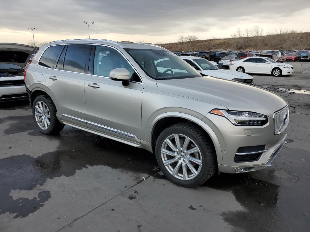 2016 VOLVO XC90 T6 - Фото 4