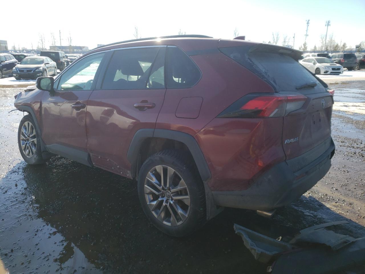 2020 TOYOTA RAV4 XLE - Image 2