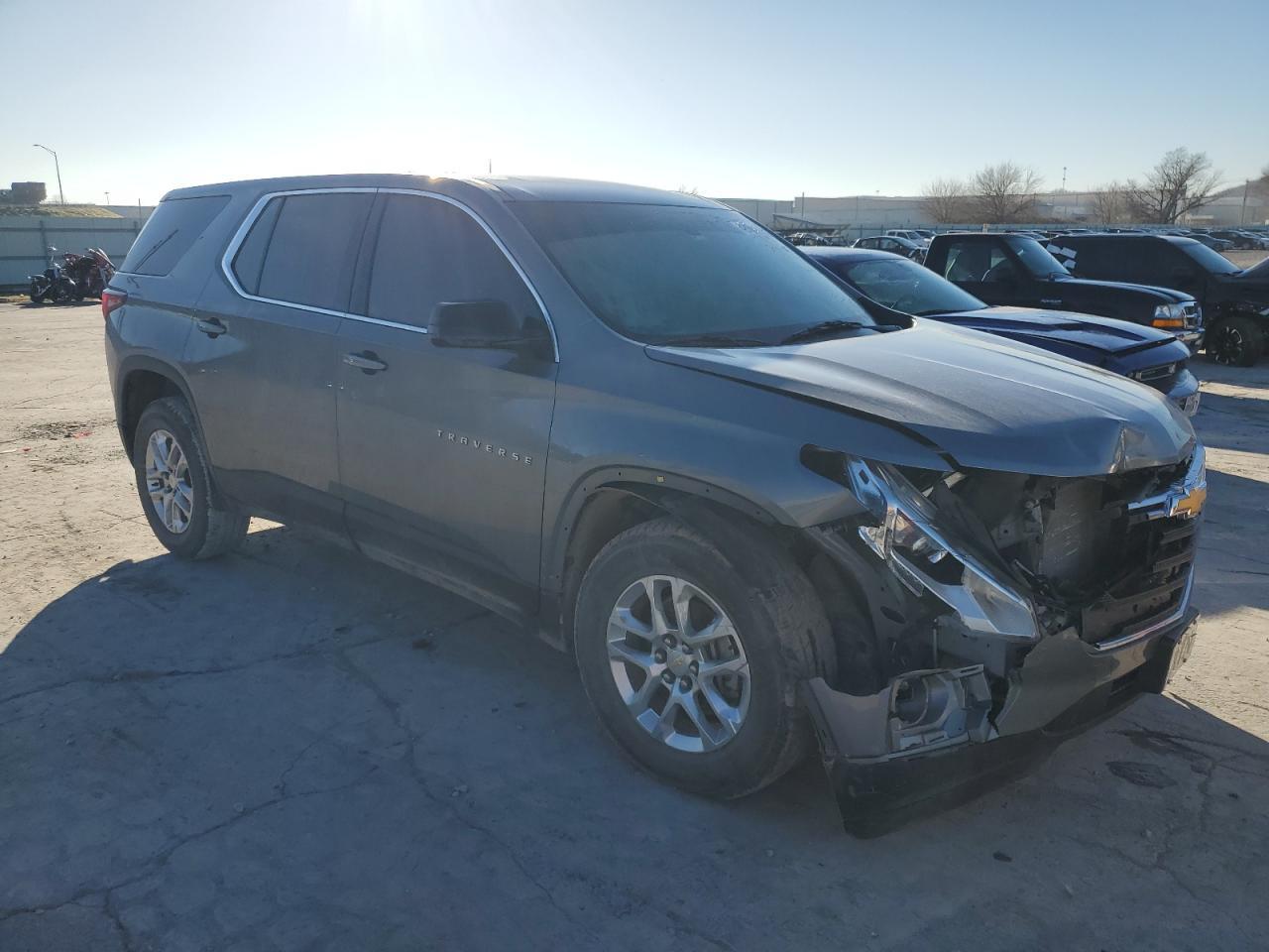 2018 CHEVROLET TRAVERSE L - Фото 4