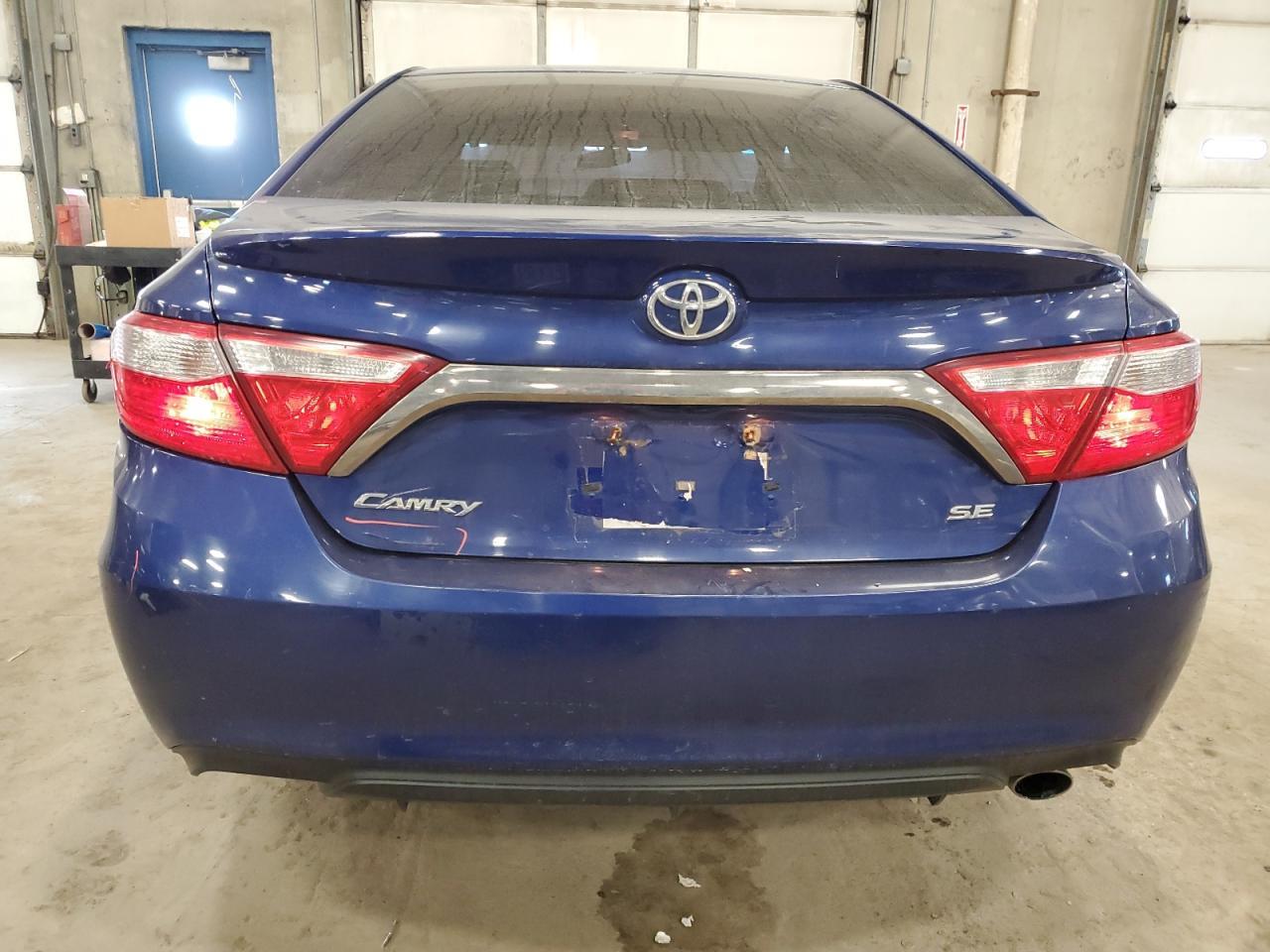 2016 TOYOTA CAMRY LE - Фото 6