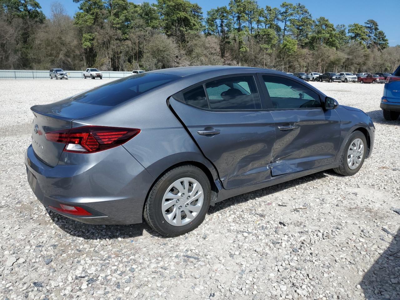 2019 HYUNDAI ELANTRA SE - Фото 3