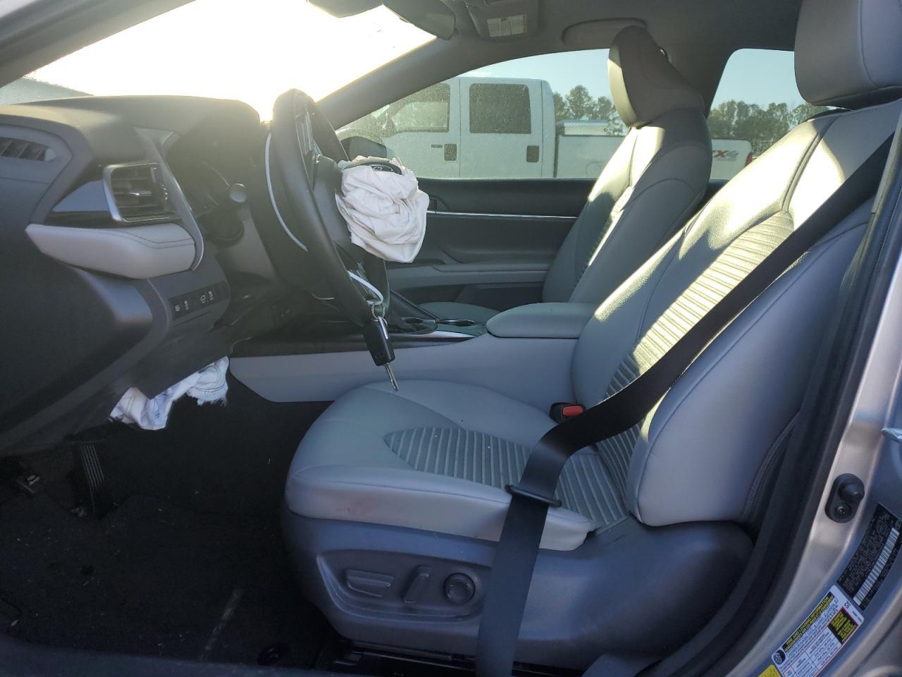 2021 TOYOTA CAMRY SE - Фото 7