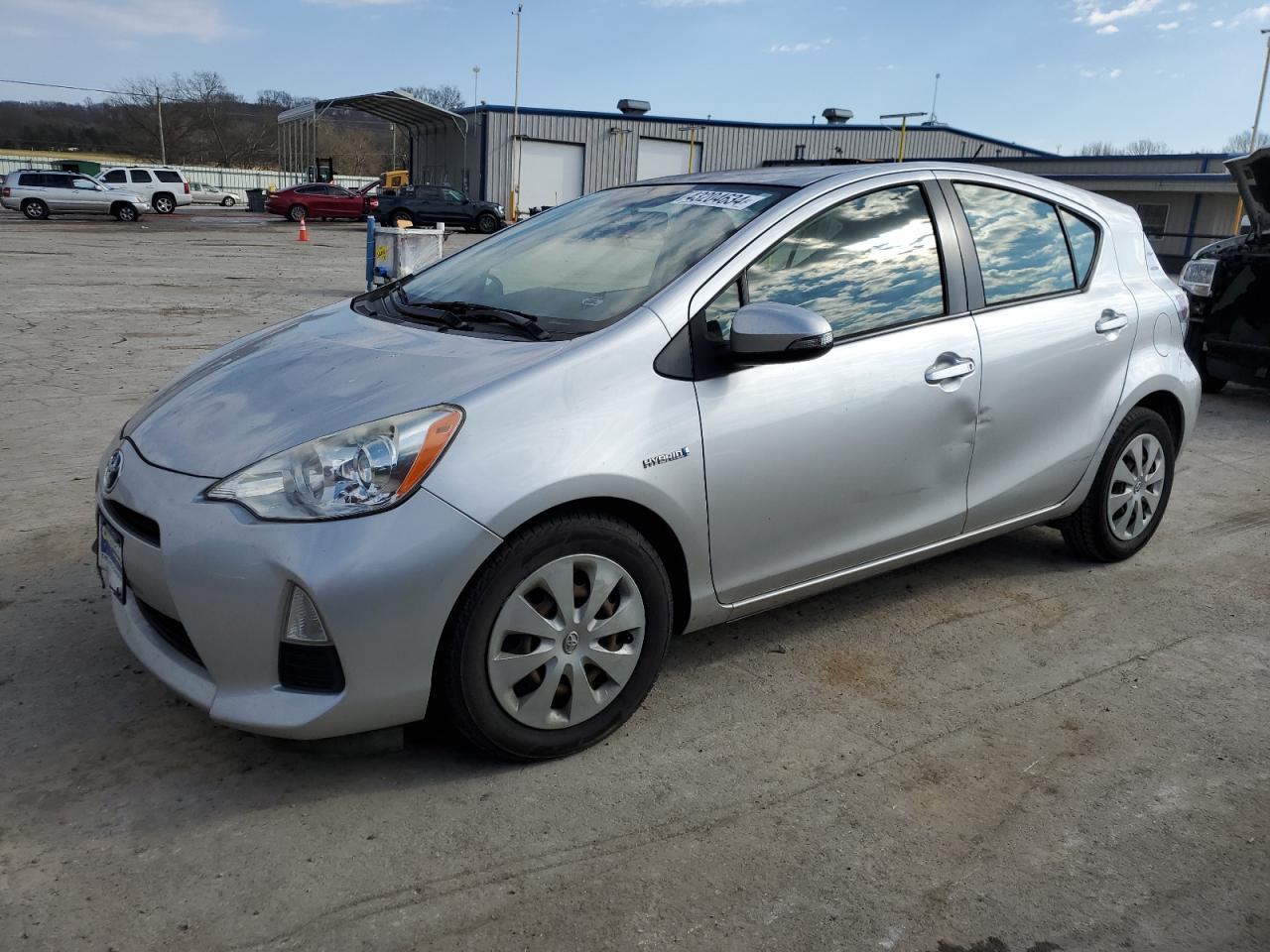 2013 TOYOTA PRIUS C car image