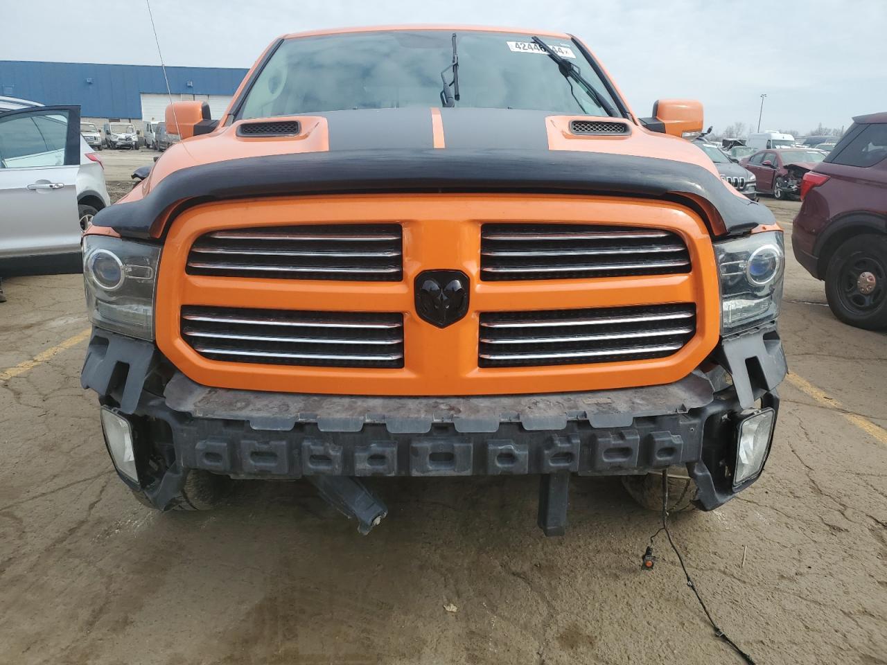 2017 RAM 1500 SPORT - Фото 5