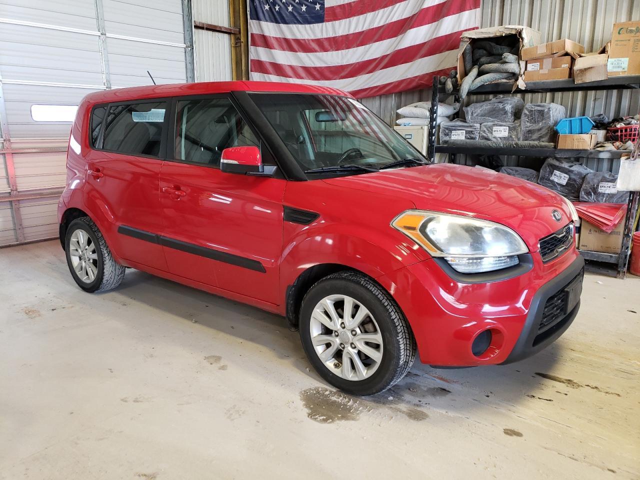 2013 KIA SOUL + - Image 4