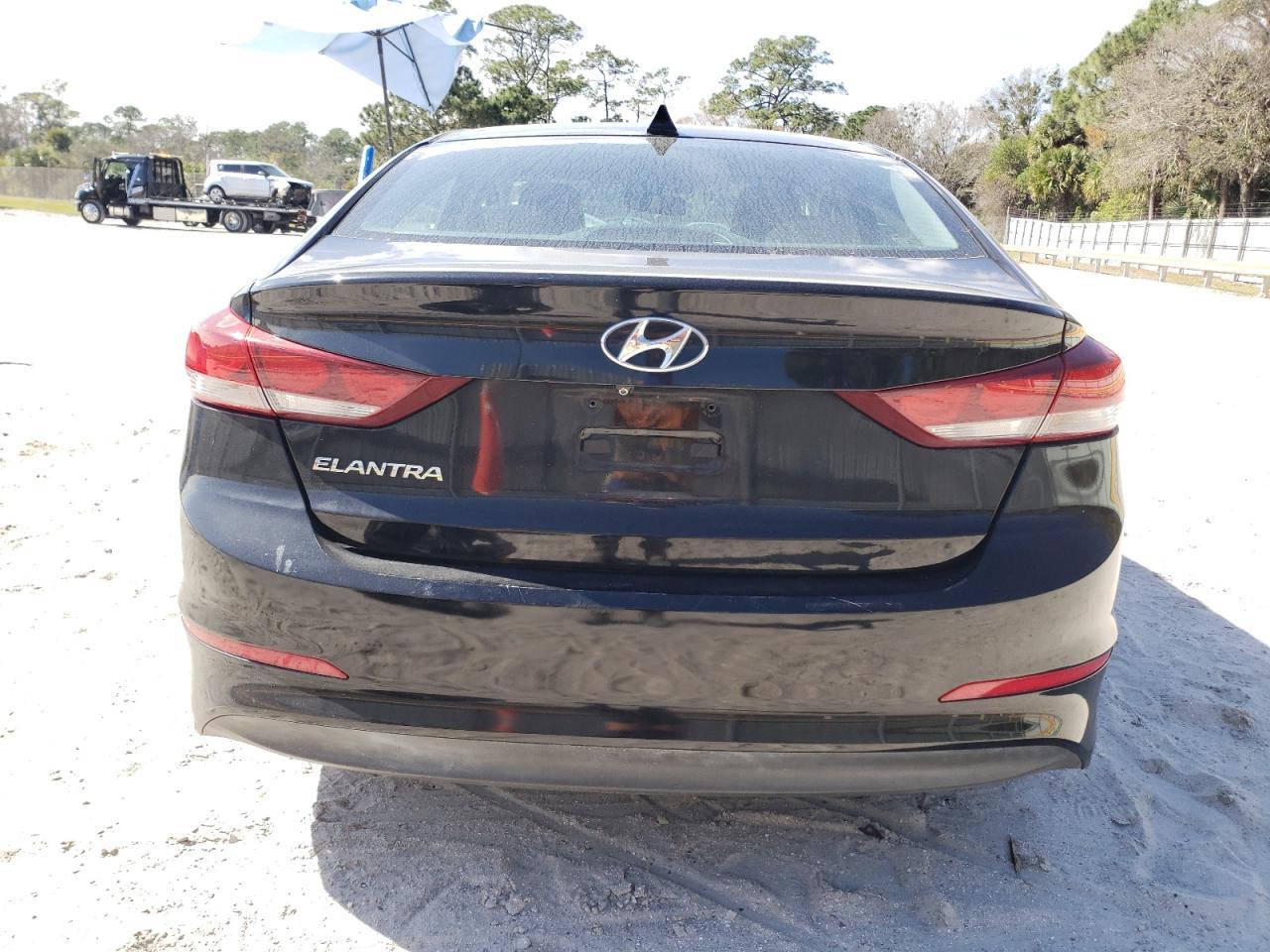 2018 HYUNDAI ELANTRA SE - Фото 6