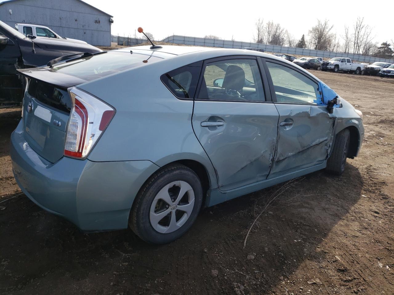 2015 TOYOTA PRIUS - Фото 3