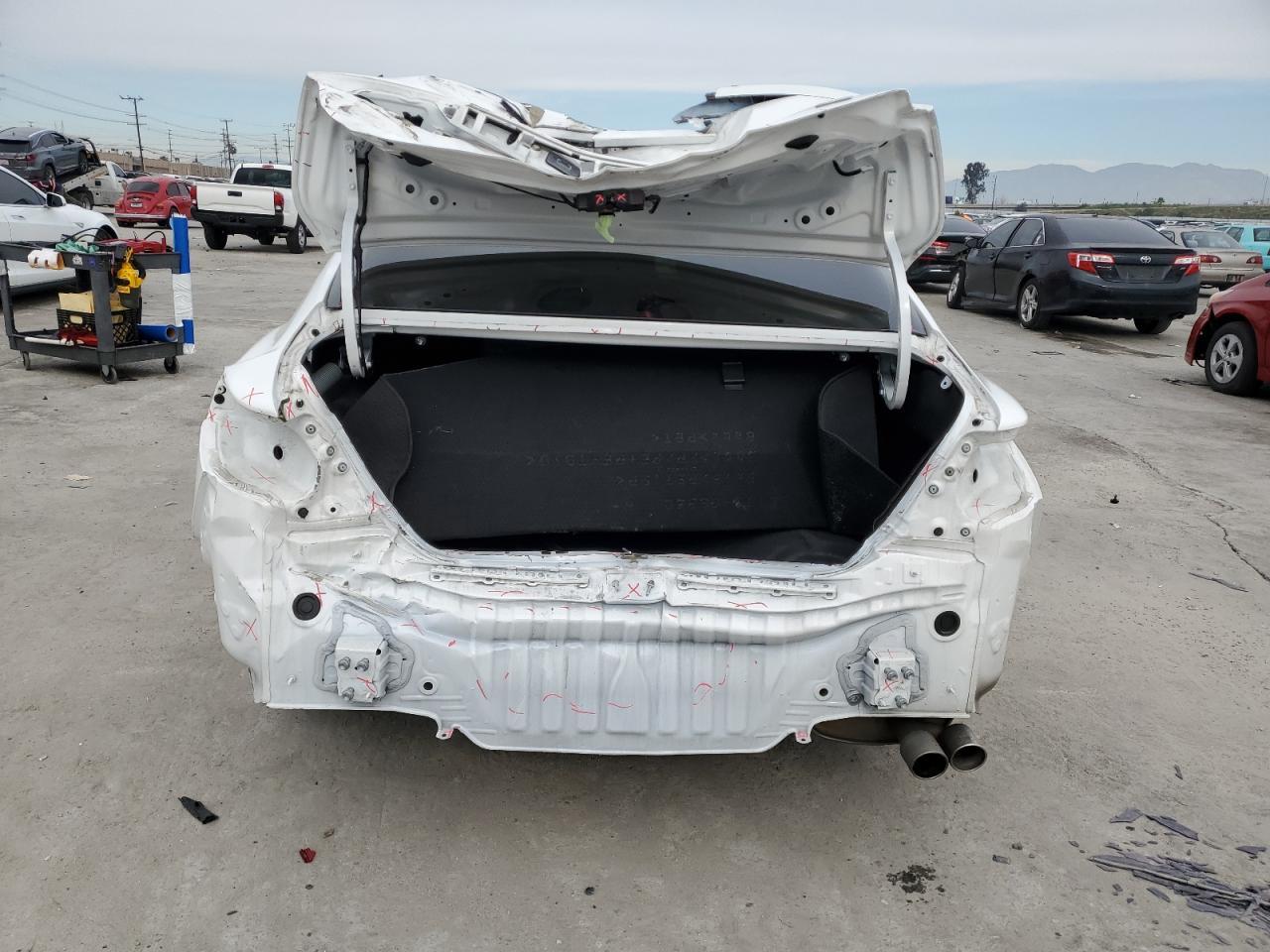 2019 TOYOTA CAMRY L - Image 6