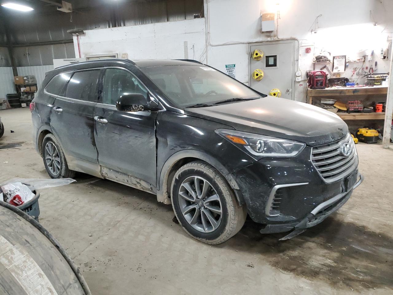 2017 HYUNDAI SANTA FE S - Image 4