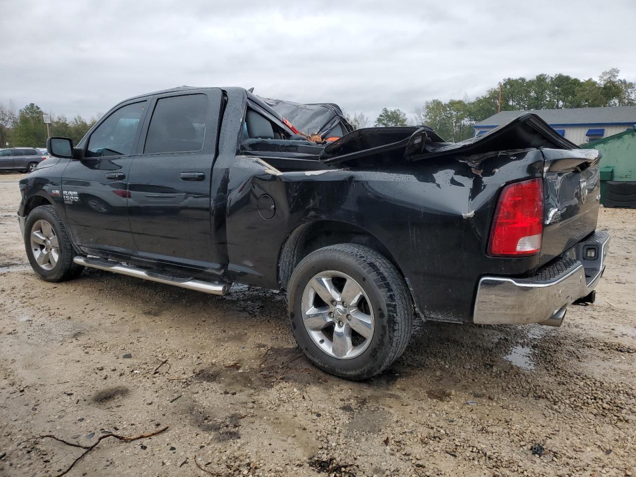 2019 RAM 1500 CLASS - Image 2