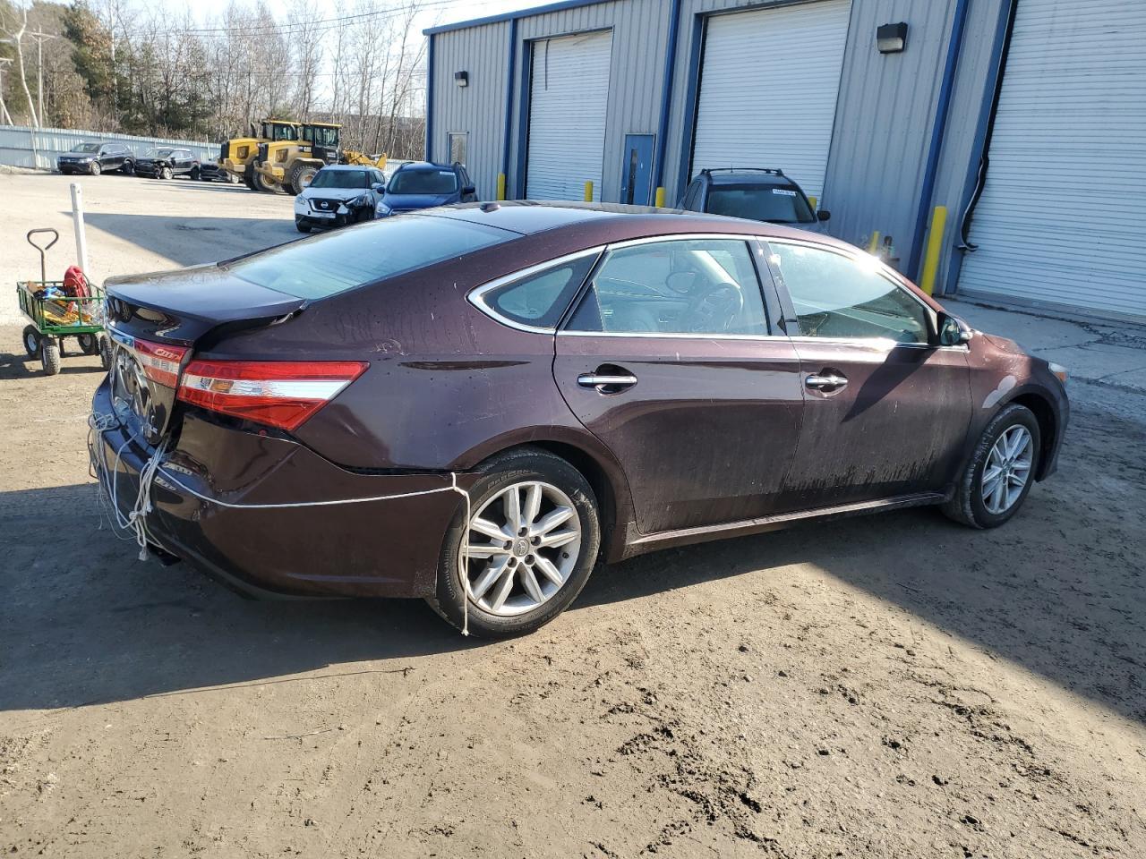 2015 TOYOTA AVALON XLE - Image 3