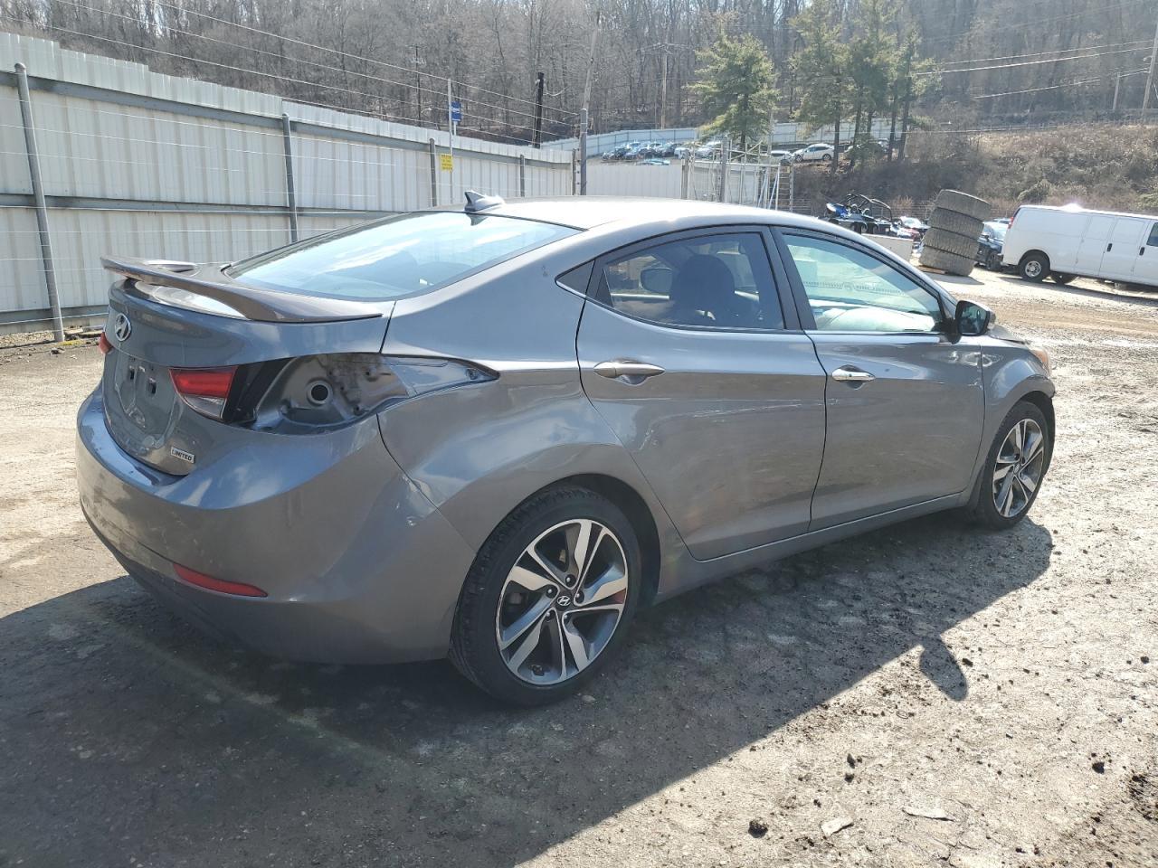 2014 HYUNDAI ELANTRA SE - Фото 3