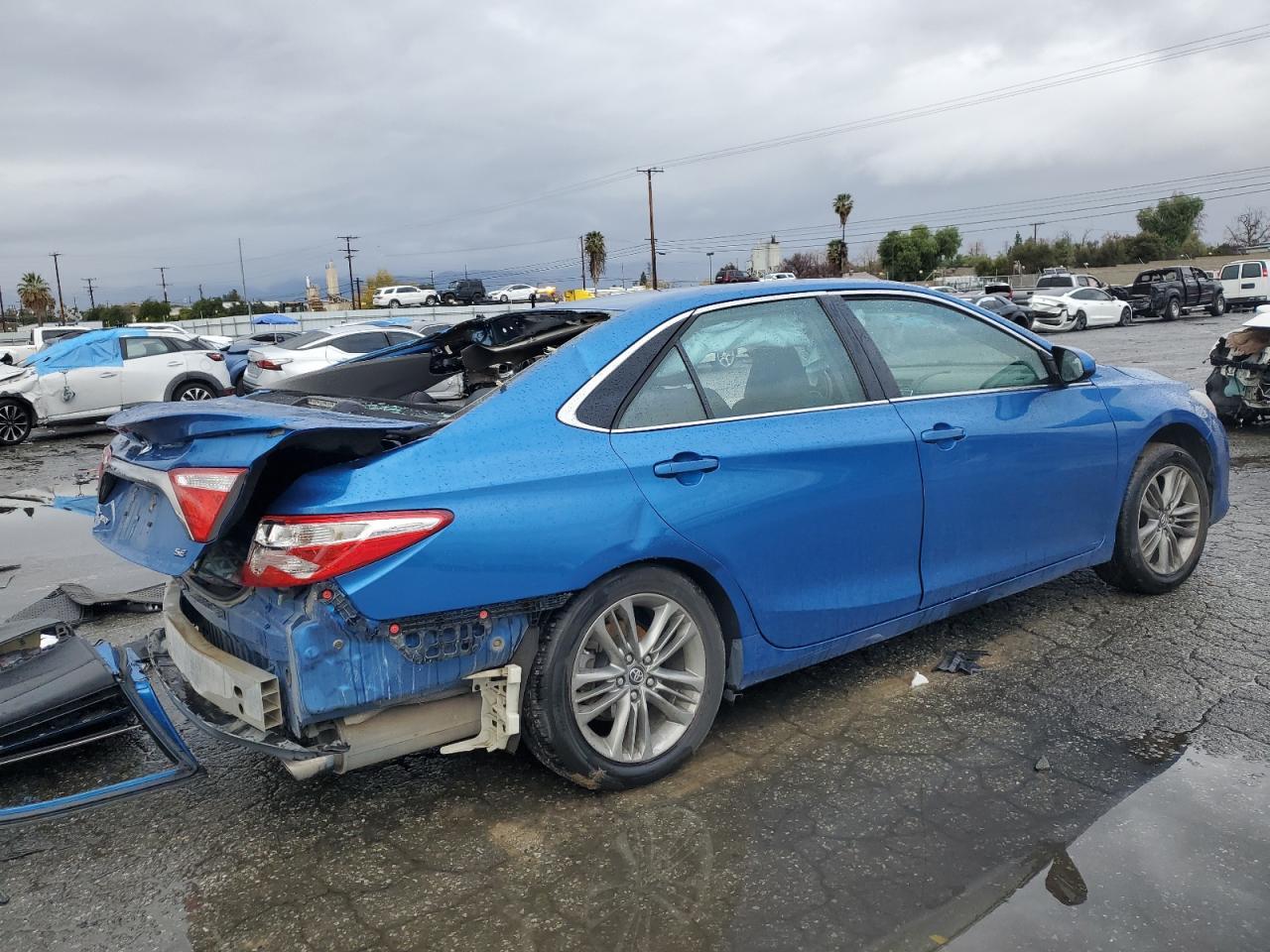 2017 TOYOTA CAMRY LE - Image 3