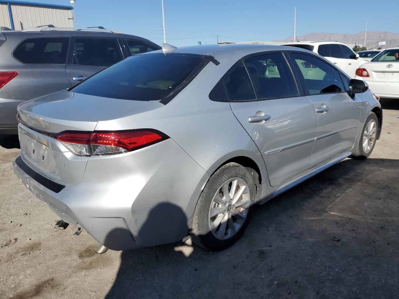 2021 TOYOTA COROLLA LE - Image 3