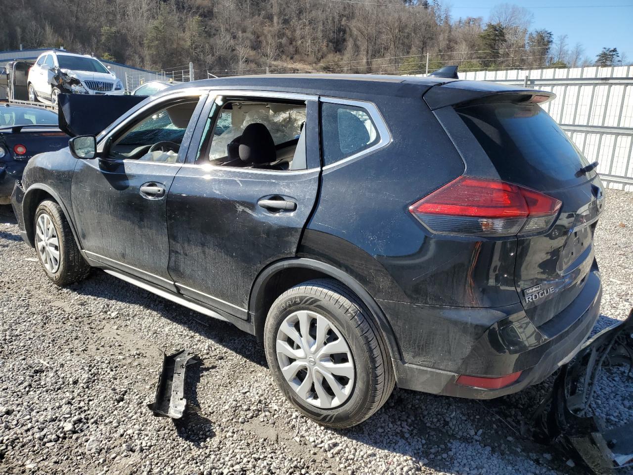 2017 NISSAN ROGUE SV - Image 2