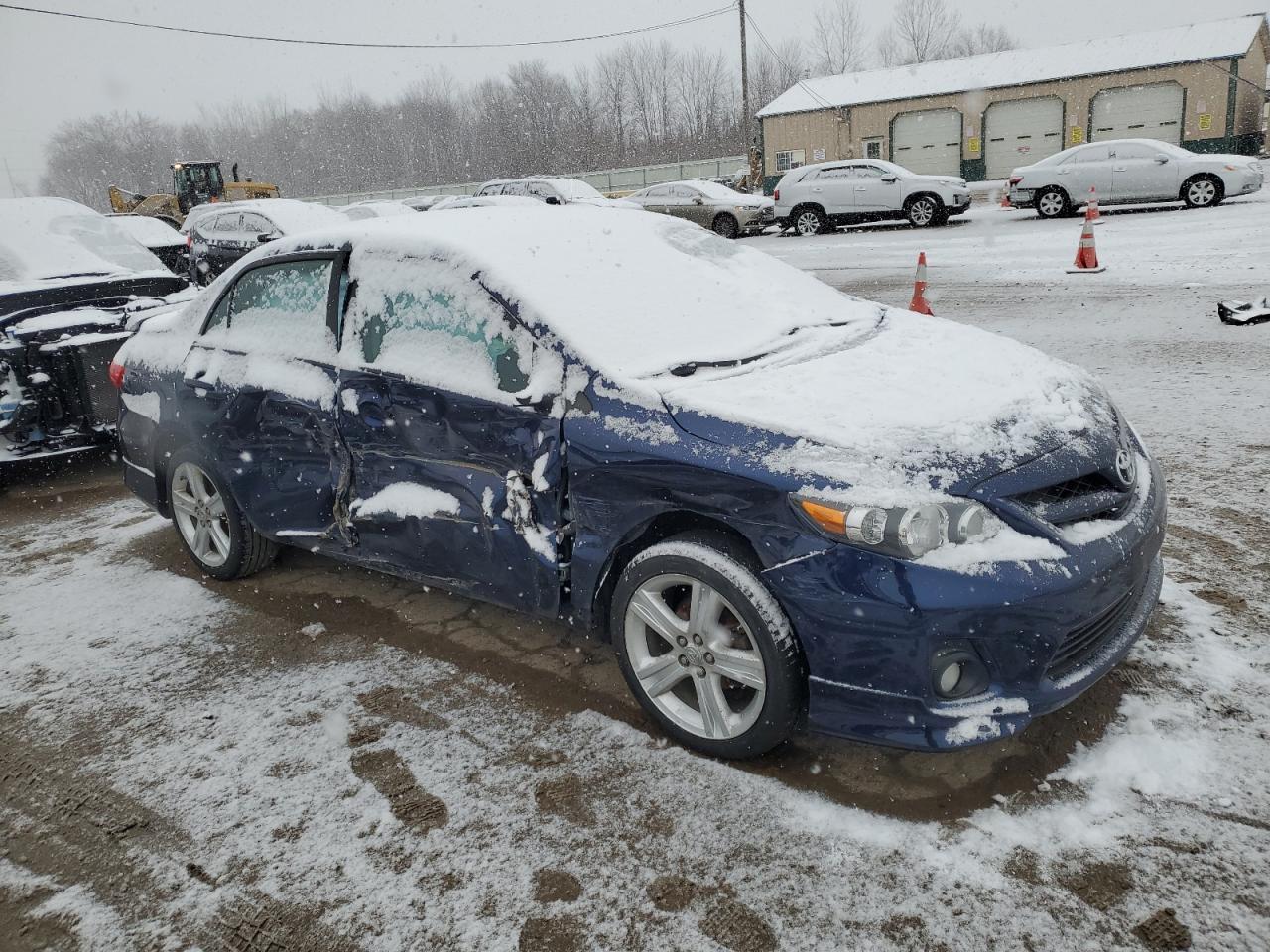 2013 TOYOTA COROLLA BA - Фото 4