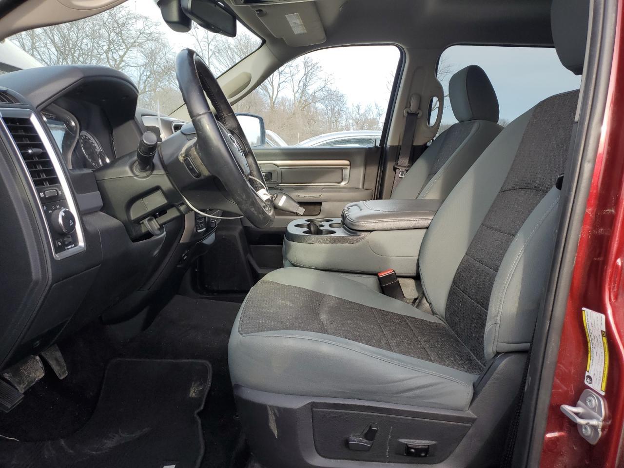 2017 RAM 1500 SLT - Фото 7