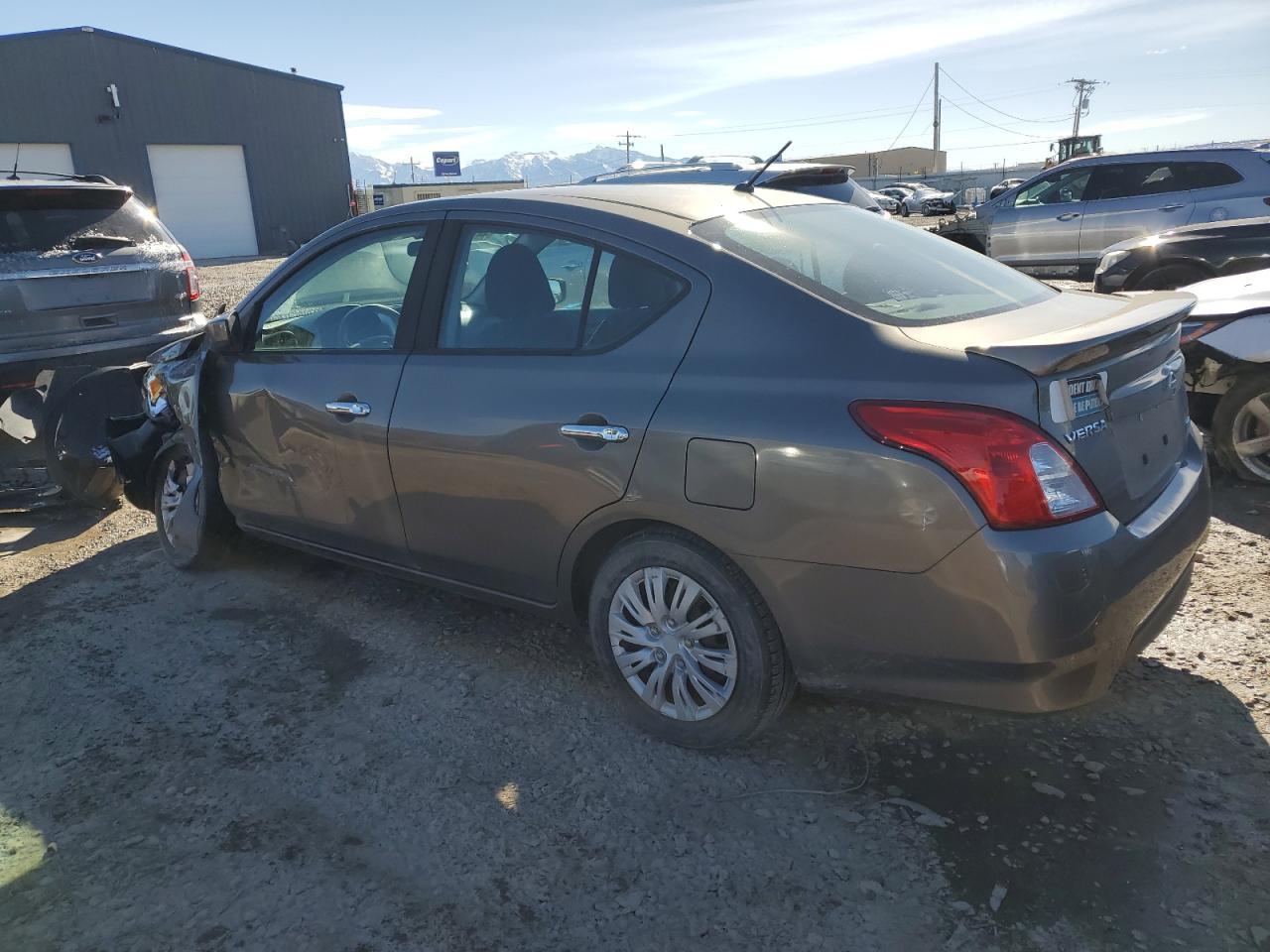 2016 NISSAN VERSA S - Фото 2