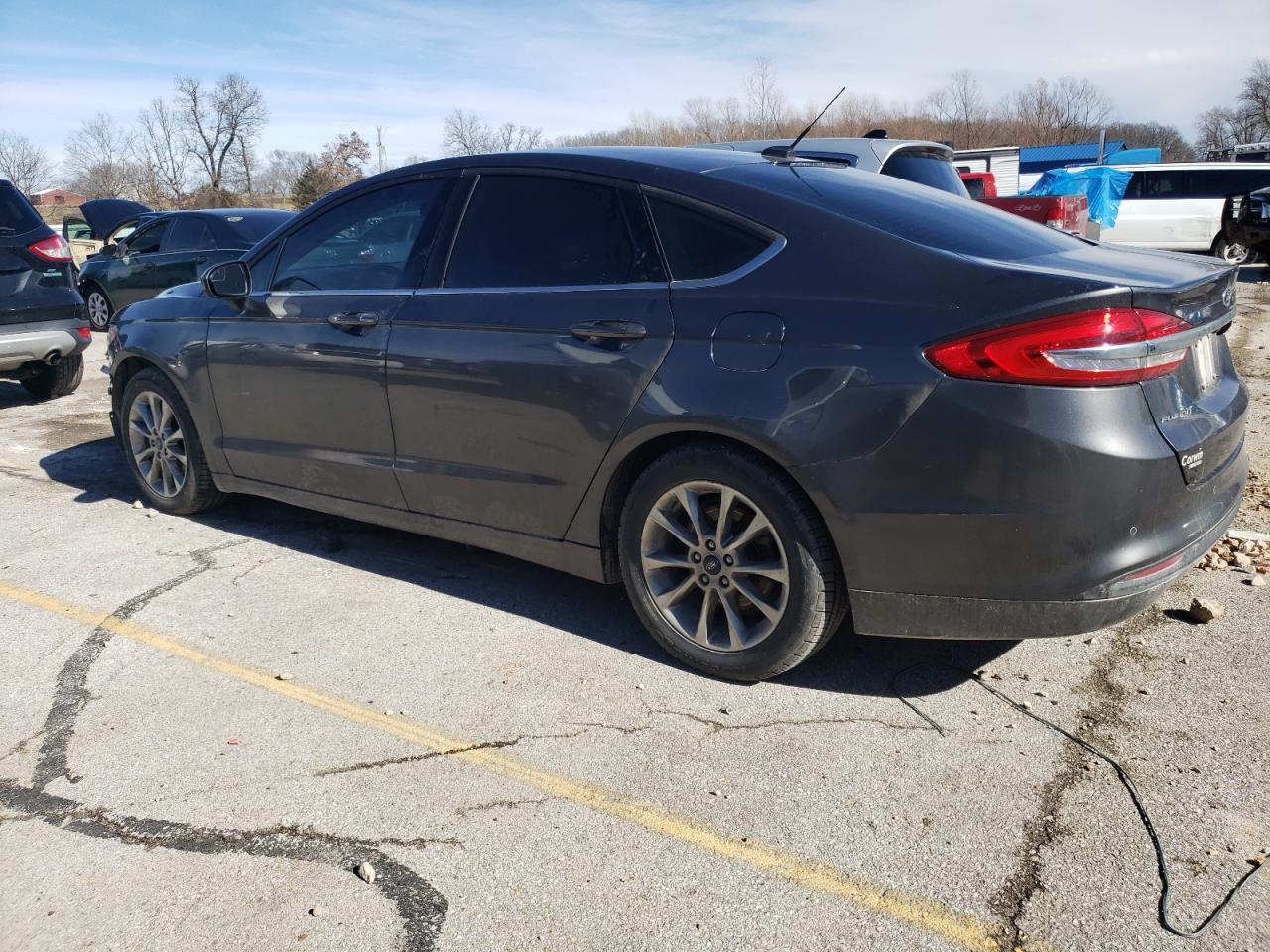 2017 FORD FUSION SE - Image 2