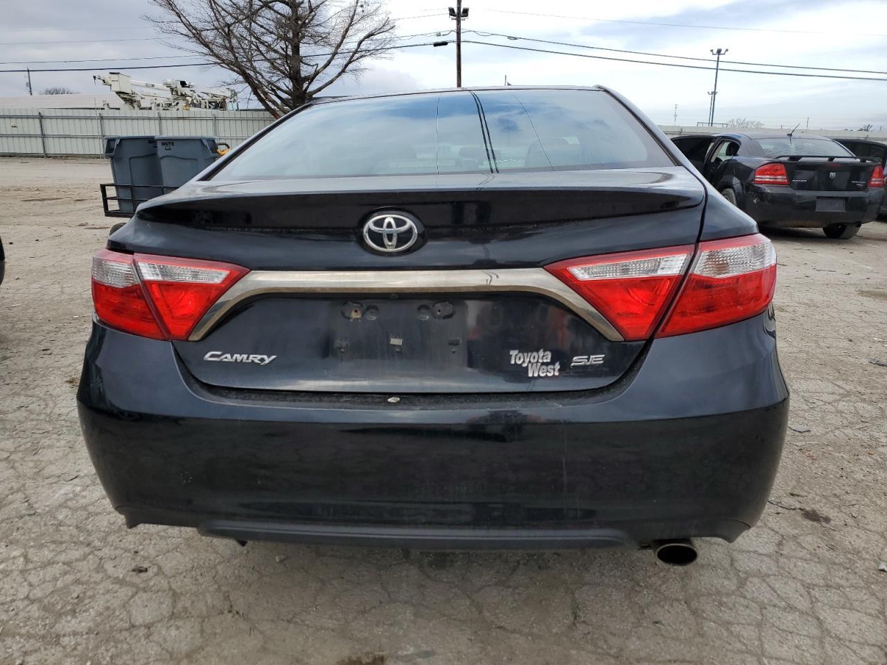 2015 TOYOTA CAMRY LE - Image 6