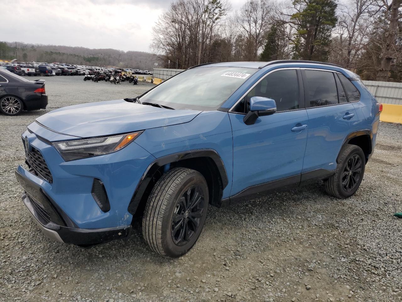 2023 TOYOTA RAV4 SE car image