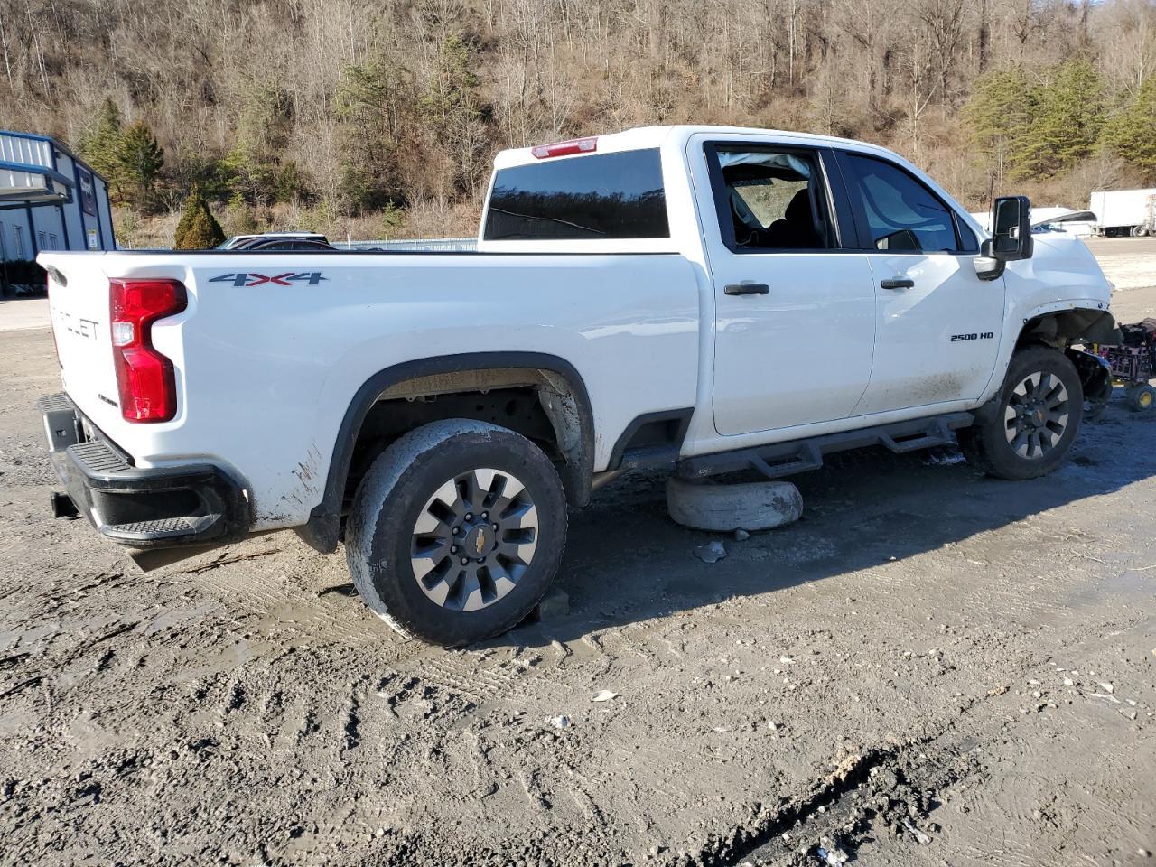 2021 CHEVROLET SILVERADO - Фото 3