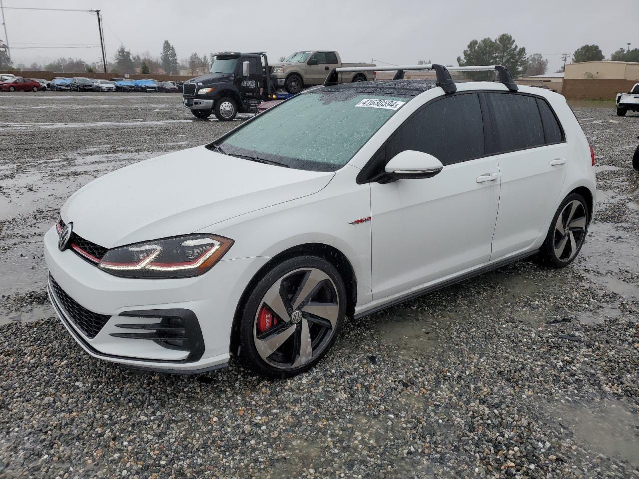 2020 VOLKSWAGEN GTI S car image