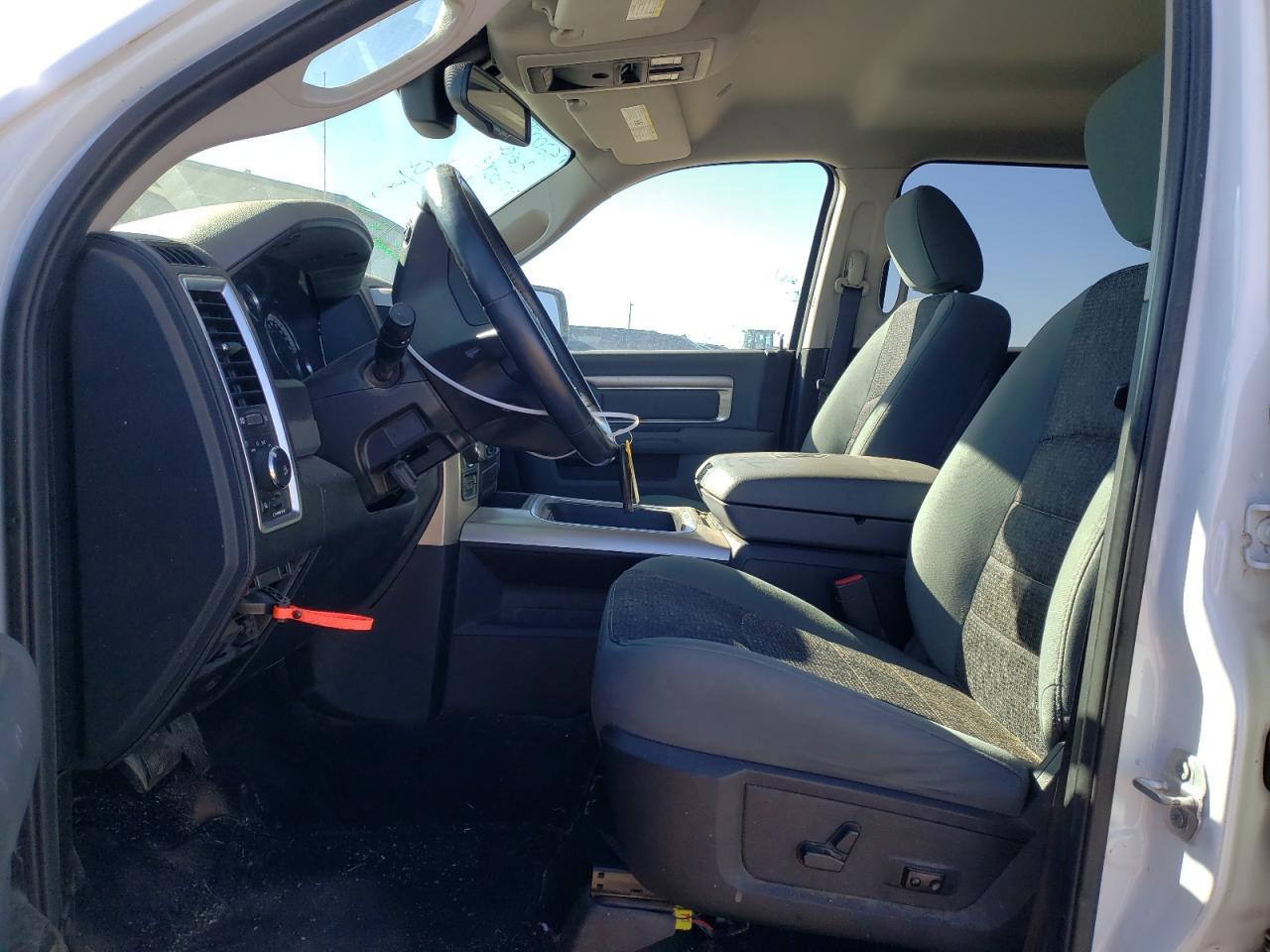 2017 RAM 1500 SLT - Image 7