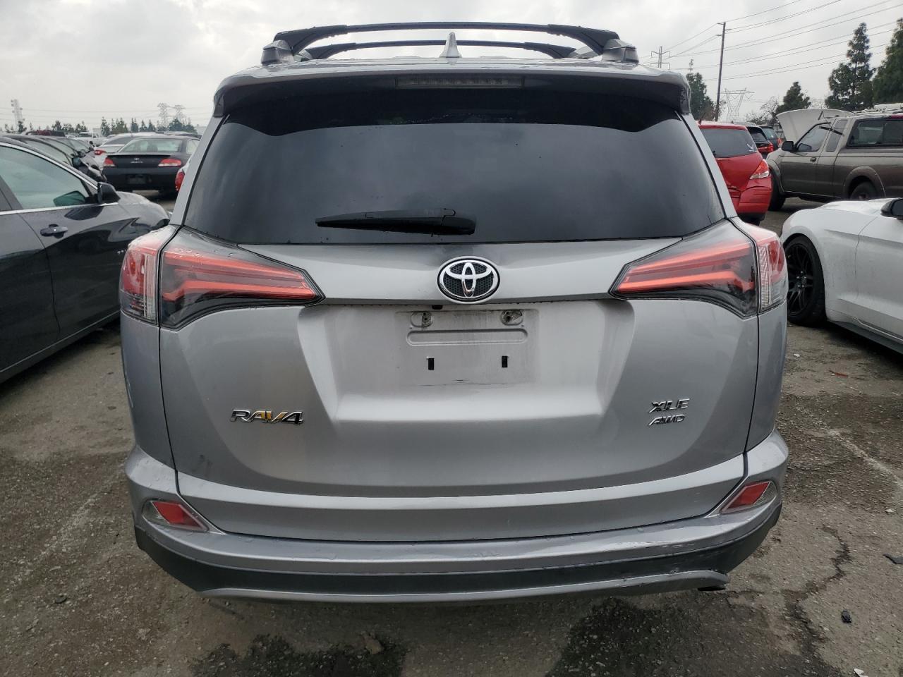 2017 TOYOTA RAV4 XLE - Image 6