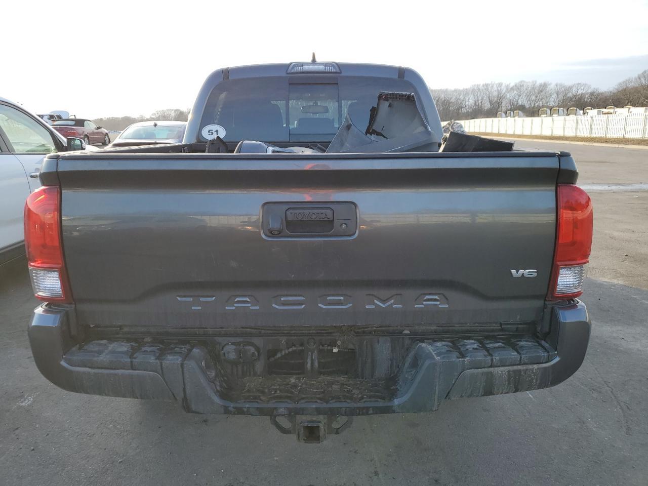2017 TOYOTA TACOMA DOU - Фото 6