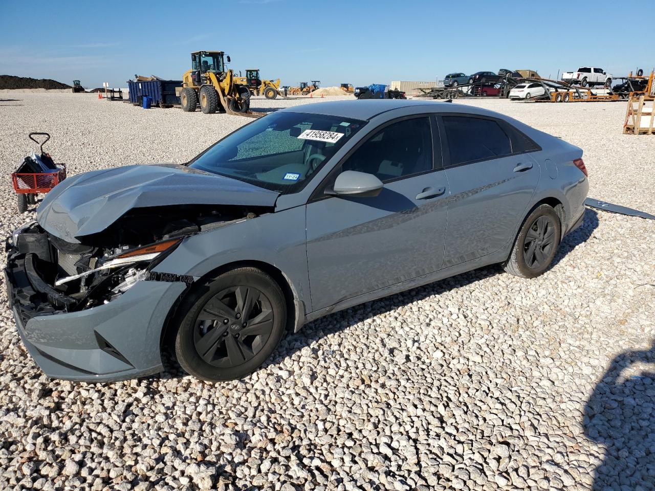 2023 HYUNDAI ELANTRA SE