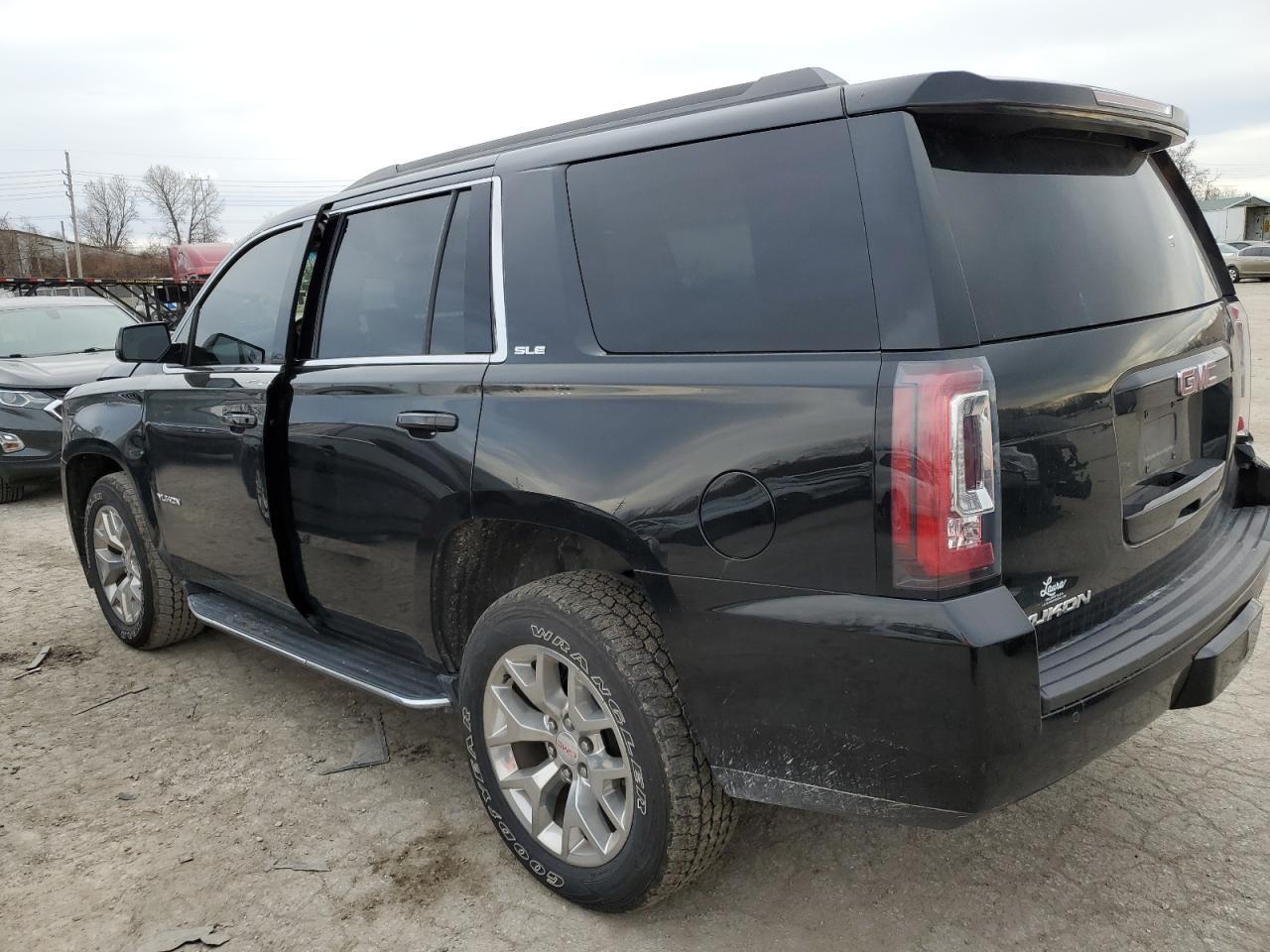 2016 GMC YUKON SLE - Фото 2