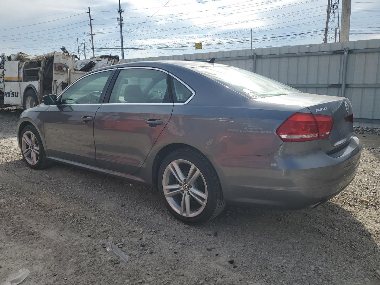 2014 VOLKSWAGEN PASSAT SE - Фото 2