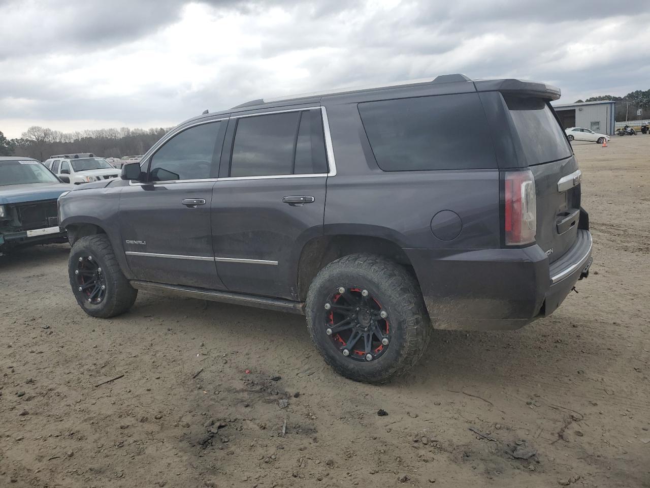 2016 GMC YUKON DENA - Фото 2