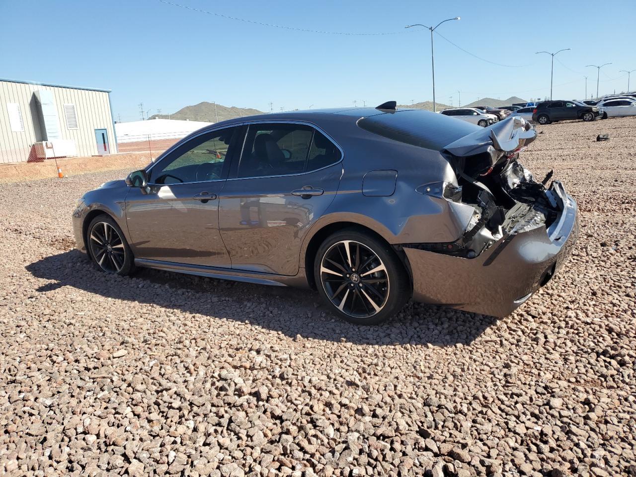 2019 TOYOTA CAMRY XSE - Фото 2