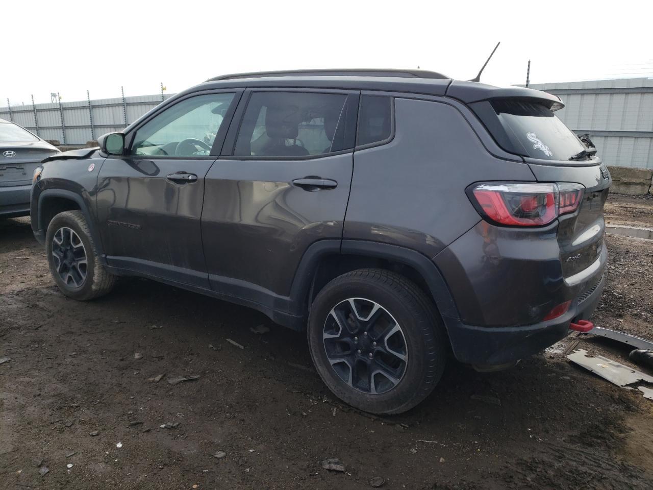 2019 JEEP COMPASS TR - Фото 2