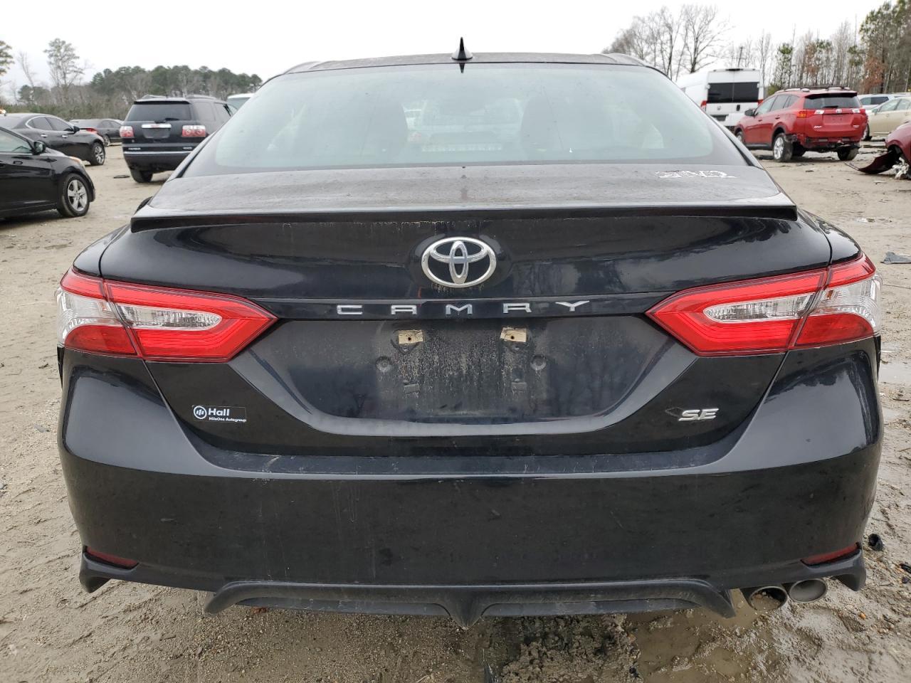 2020 TOYOTA CAMRY SE - Image 6